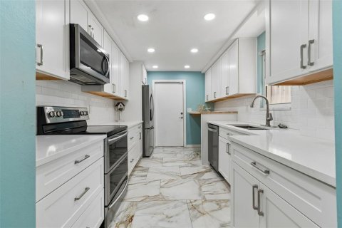 Купить таунхаус в Тампа, Флорида 5 комнат, 150.13м2, № 2092462 - фото 10