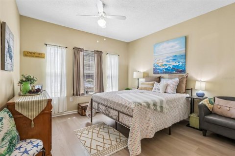Condo in Orlando, Florida, 3 bedrooms № 2258607 - photo 21