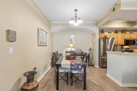 Condo in Orlando, Florida, 3 bedrooms № 2258607 - photo 9