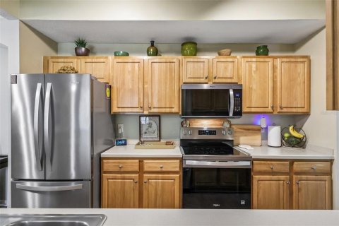 Condo in Orlando, Florida, 3 bedrooms № 2258607 - photo 14