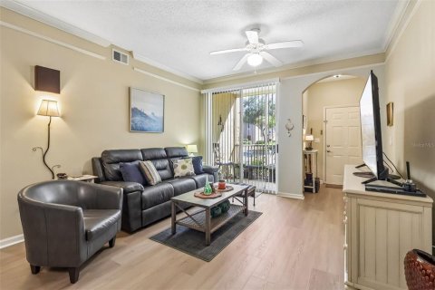 Condo in Orlando, Florida, 3 bedrooms № 2258607 - photo 8
