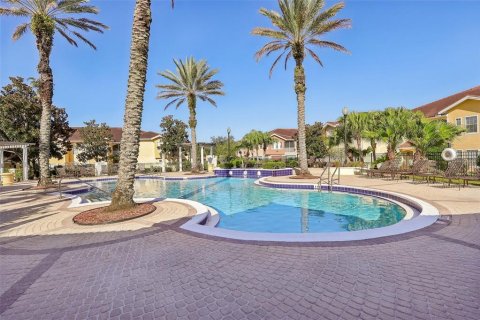 Condo in Orlando, Florida, 3 bedrooms № 2258607 - photo 30