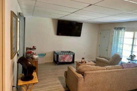 Casa en venta en Okeechobee, Florida, 5 dormitorios, 213.68 m2 № 2217748 - foto 25