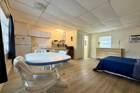 Casa en venta en Okeechobee, Florida, 5 dormitorios, 213.68 m2 № 2217748 - foto 6
