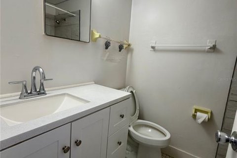 Casa en venta en Okeechobee, Florida, 5 dormitorios, 213.68 m2 № 2217748 - foto 20