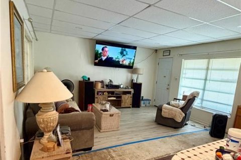 Casa en venta en Okeechobee, Florida, 5 dormitorios, 213.68 m2 № 2217748 - foto 24