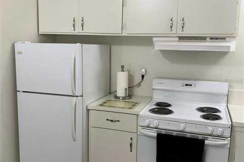 Casa en venta en Okeechobee, Florida, 5 dormitorios, 213.68 m2 № 2217748 - foto 9