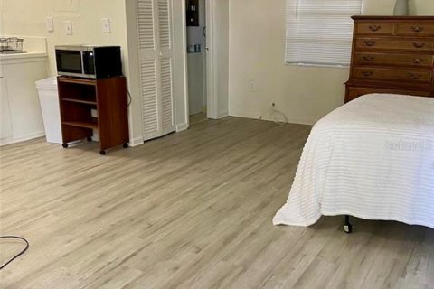 Casa en venta en Okeechobee, Florida, 5 dormitorios, 213.68 m2 № 2217748 - foto 17