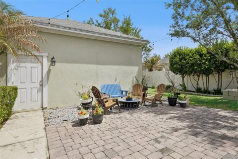 House in Winter Garden, Florida 3 bedrooms, 209.22 sq.m. № 2238238 - photo 22