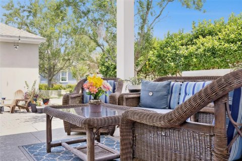 House in Winter Garden, Florida 3 bedrooms, 209.22 sq.m. № 2238238 - photo 21
