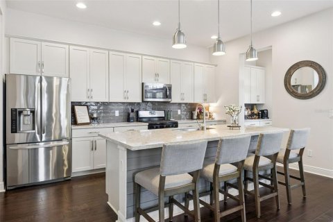 House in Winter Garden, Florida 3 bedrooms, 209.22 sq.m. № 2238238 - photo 24