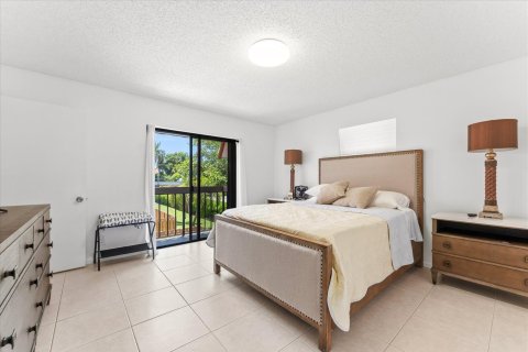 Townhouse in Boca Raton, Florida 2 bedrooms, 128.21 sq.m. № 2267636 - photo 15