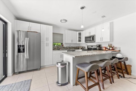 Townhouse in Boca Raton, Florida 2 bedrooms, 128.21 sq.m. № 2267636