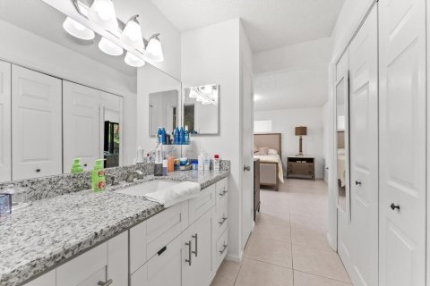 Townhouse in Boca Raton, Florida 2 bedrooms, 128.21 sq.m. № 2267636 - photo 18