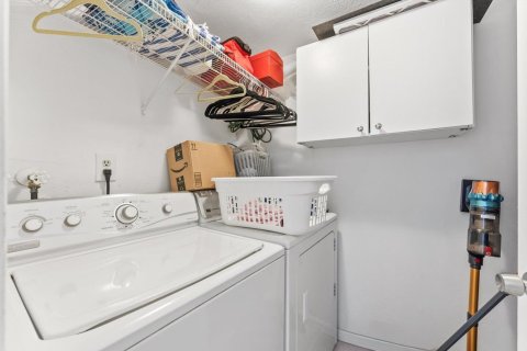 Townhouse in Boca Raton, Florida 2 bedrooms, 128.21 sq.m. № 2267636 - photo 19