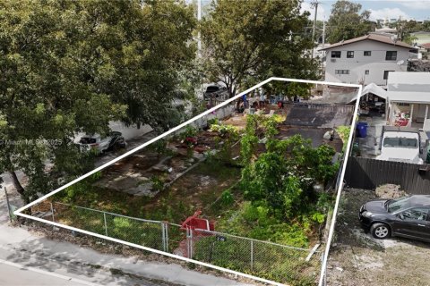 Propiedad comercial en venta en Miami, Florida, 100.71 m2 № 1871725 - foto 3