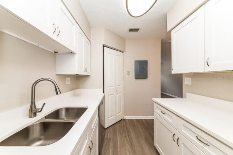 Copropriété à louer à Bradenton, Floride: 2 chambres, 94.67 m2 № 2100268 - photo 10