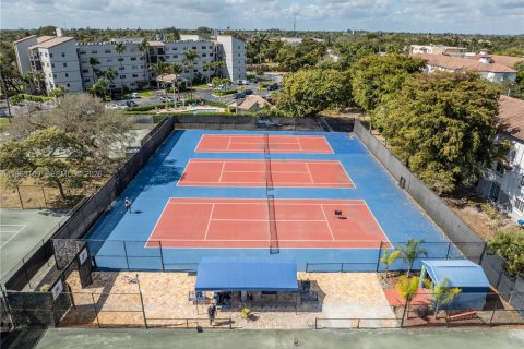 Condo in Fort Lauderdale, Florida, 2 bedrooms  № 2030600 - photo 28