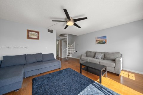 Condo in Fort Lauderdale, Florida, 2 bedrooms  № 2030600 - photo 13