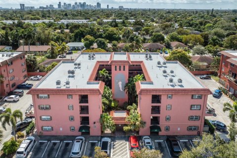 Condo in Fort Lauderdale, Florida, 2 bedrooms  № 2030600 - photo 26