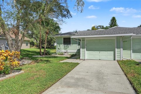Villa ou maison à Tarpon Springs, Floride 2 chambres, 115.2 m2 № 2430781