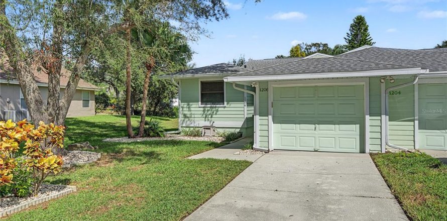 Villa ou maison à Tarpon Springs, Floride 2 chambres, 115.2 m2 № 2430781