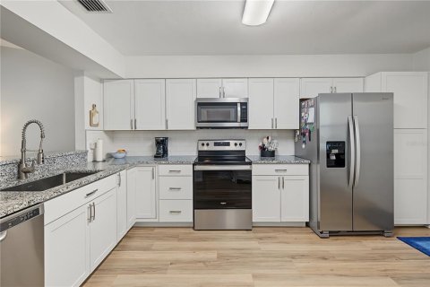 Villa ou maison à vendre à Tarpon Springs, Floride: 2 chambres, 115.2 m2 № 2430781 - photo 27