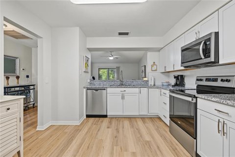 Villa ou maison à vendre à Tarpon Springs, Floride: 2 chambres, 115.2 m2 № 2430781 - photo 29