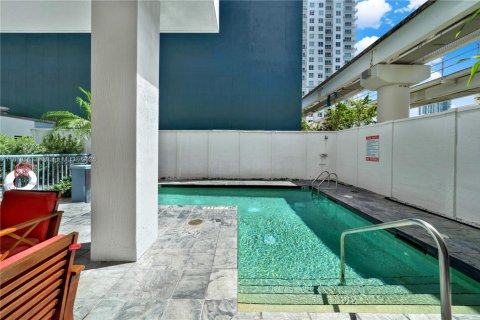 Купить кондоминиум в Майами, Флорида 2 спальни, 98.1м2, № 1927850 - фото 22