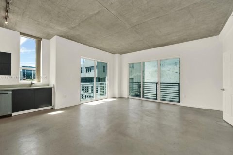 Купить кондоминиум в Майами, Флорида 2 спальни, 98.1м2, № 1927850 - фото 1