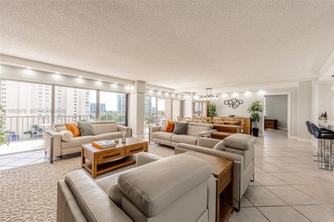 Condo in Miami, Florida, 3 bedrooms  № 2052803 - photo 7