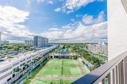Condo in Miami, Florida, 3 bedrooms  № 2052803 - photo 26
