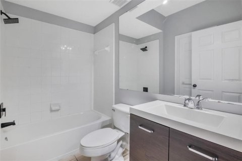Copropriété à louer à Orlando, Floride: 3 chambres, 144.37 m2 № 2384117 - photo 24