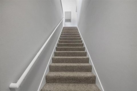 Copropriété à louer à Orlando, Floride: 3 chambres, 144.37 m2 № 2384117 - photo 4