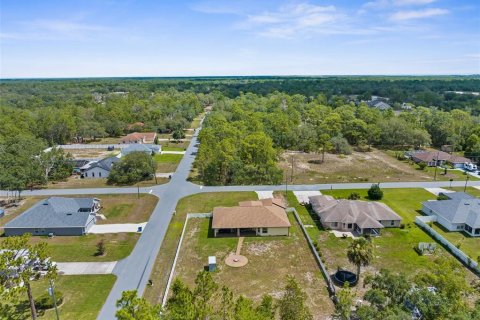 House in Weeki Wachee, Florida 3 bedrooms, 183.76 sq.m. № 1919355 - photo 28