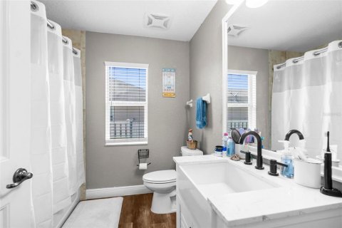 House in Weeki Wachee, Florida 3 bedrooms, 183.76 sq.m. № 1919355 - photo 16
