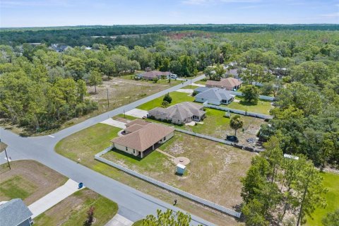 House in Weeki Wachee, Florida 3 bedrooms, 183.76 sq.m. № 1919355 - photo 29