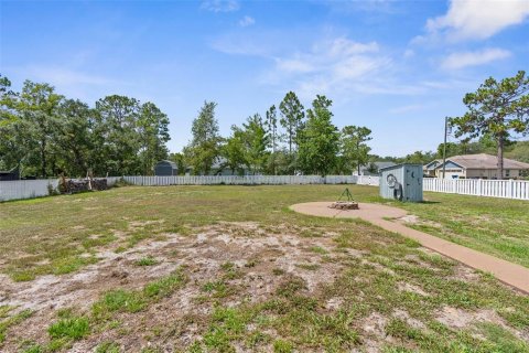 House in Weeki Wachee, Florida 3 bedrooms, 183.76 sq.m. № 1919355 - photo 21