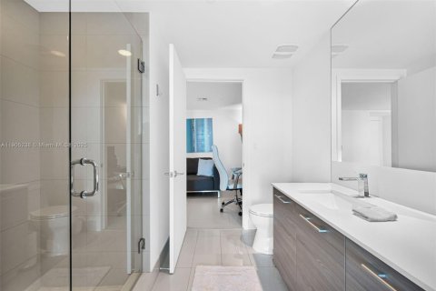 Copropriété à vendre à Miami, Floride: 2 chambres, 101.08 m2 № 1955903 - photo 30