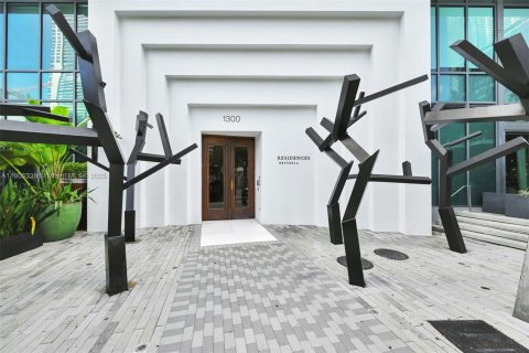 Copropriété à vendre à Miami, Floride: 2 chambres, 101.08 m2 № 1955903 - photo 23