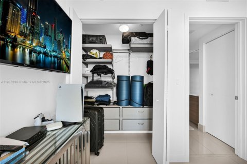 Copropriété à vendre à Miami, Floride: 2 chambres, 101.08 m2 № 1955903 - photo 29