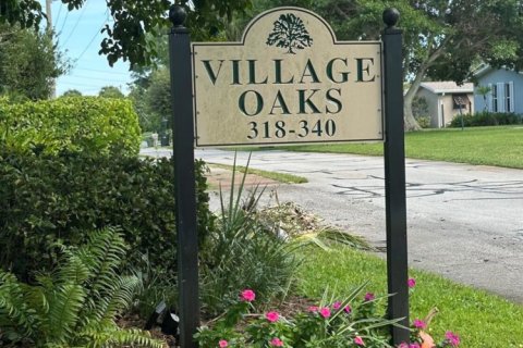 Villa ou maison à vendre à Stuart, Floride: 2 chambres, 139.35 m2 № 2394638 - photo 2