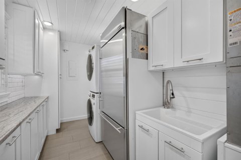 Villa ou maison à vendre à Stuart, Floride: 2 chambres, 139.35 m2 № 2394638 - photo 28