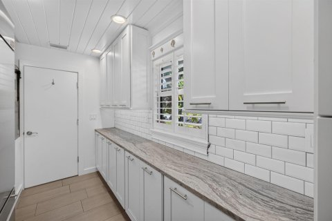 Villa ou maison à vendre à Stuart, Floride: 2 chambres, 139.35 m2 № 2394638 - photo 27