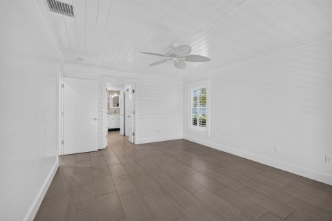 Villa ou maison à vendre à Stuart, Floride: 2 chambres, 139.35 m2 № 2394638 - photo 16