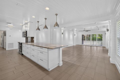 Villa ou maison à vendre à Stuart, Floride: 2 chambres, 139.35 m2 № 2394638 - photo 11
