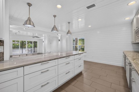 Villa ou maison à vendre à Stuart, Floride: 2 chambres, 139.35 m2 № 2394638 - photo 10
