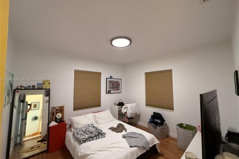 Villa ou maison à vendre à Miami, Floride: 3 chambres, 87.7 m2 № 1998738 - photo 8