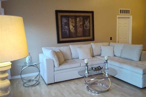 Casa en venta en Ocala, Florida, 3 dormitorios, 181.35 m2 № 1563725 - foto 2