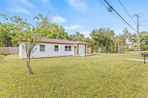 House in Tampa, Florida 3 bedrooms, 111.48 sq.m. № 1900531 - photo 30